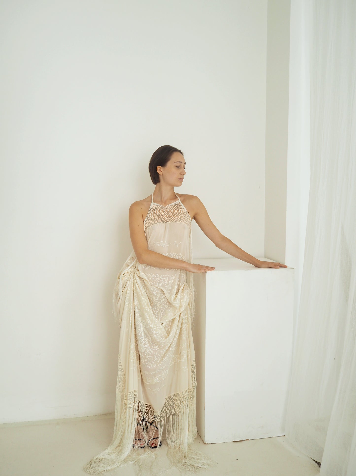 SILK DRESS — VINTAGE MANTÓN DE MANILA