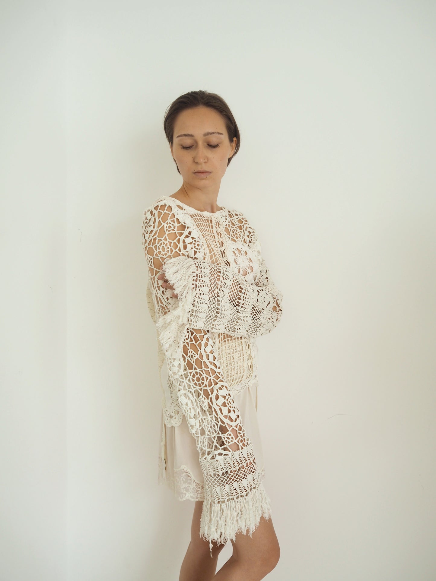 Long sleeves crochet top