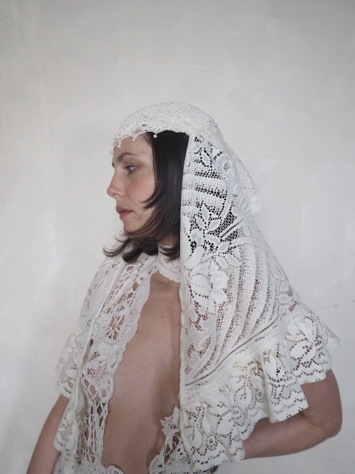 Crochet and pearls headpiece