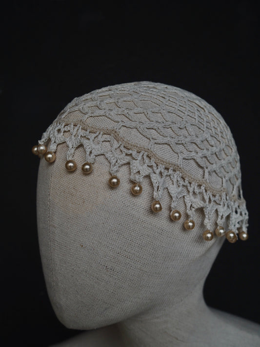 Crochet and pearls headpiece