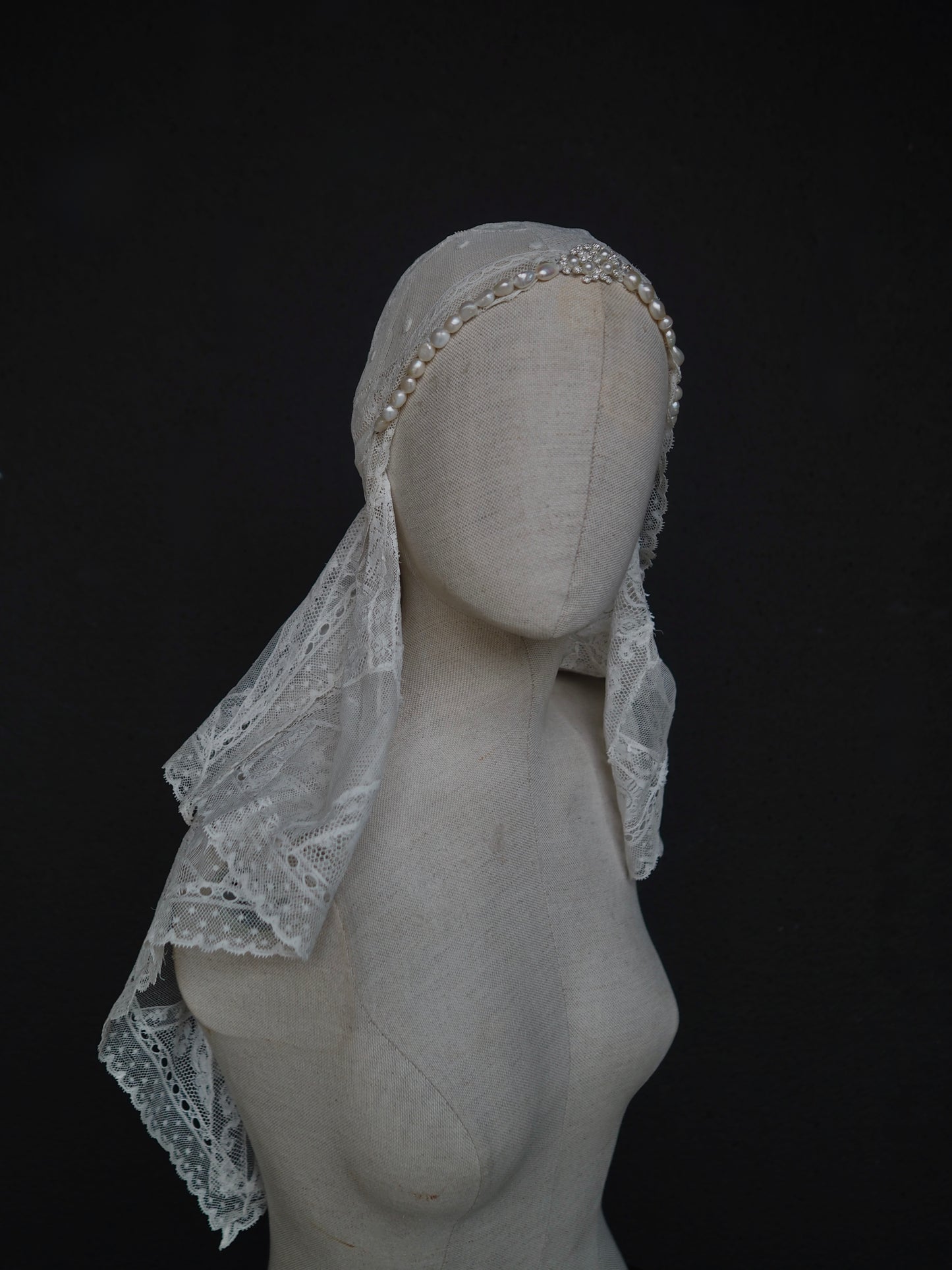 Pearl Lace Veil Headpiece