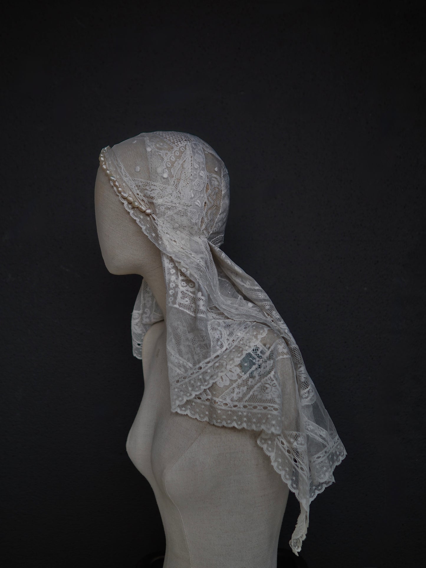 Pearl Lace Veil Headpiece