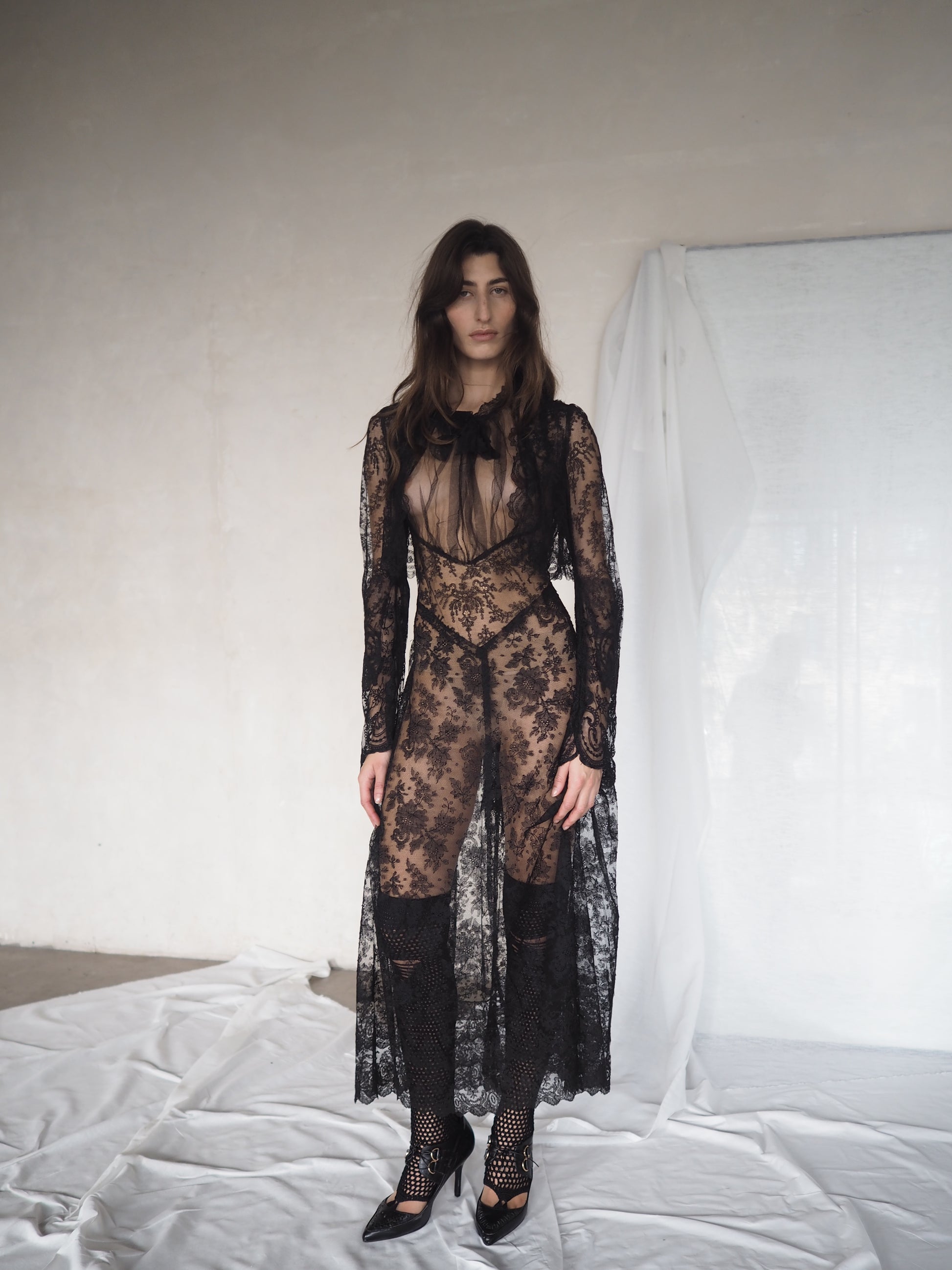 BLACK LACE DRESS LES FLEURS STUDIO BLACK LACE DRESS LES FLEURS STUDIO