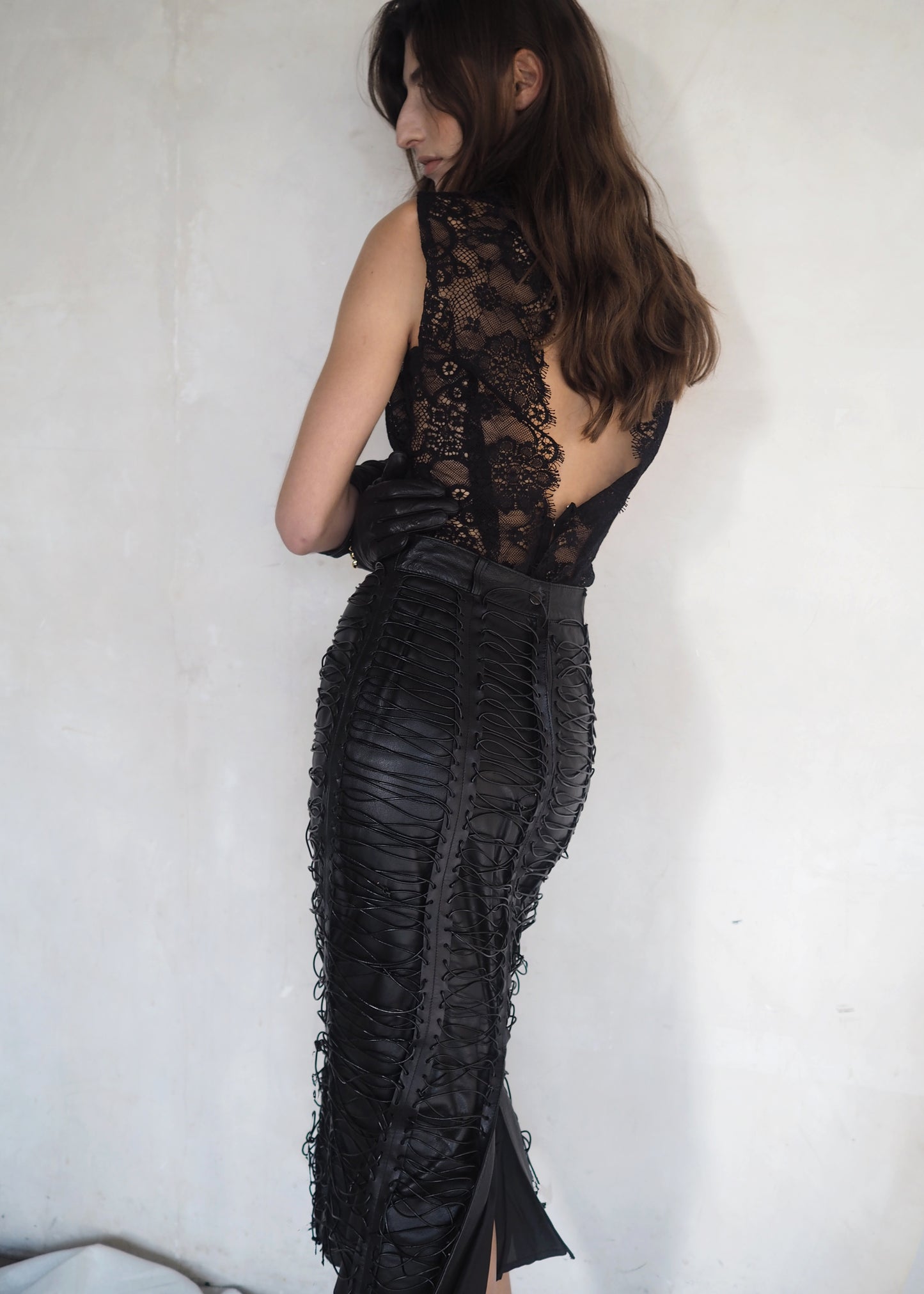 CORSETED LEATHER SKIRT