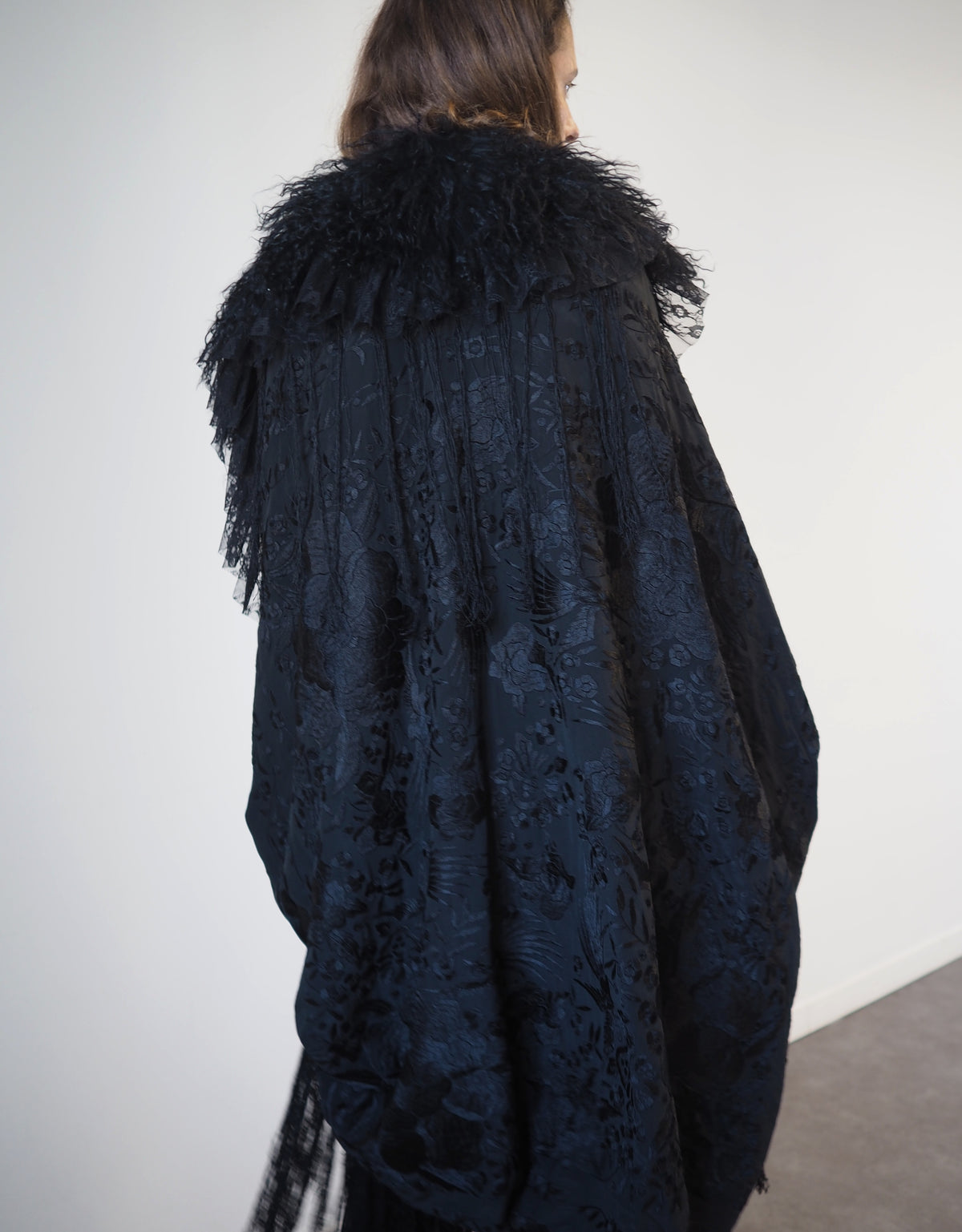 Mantón Jacket - Black Wool