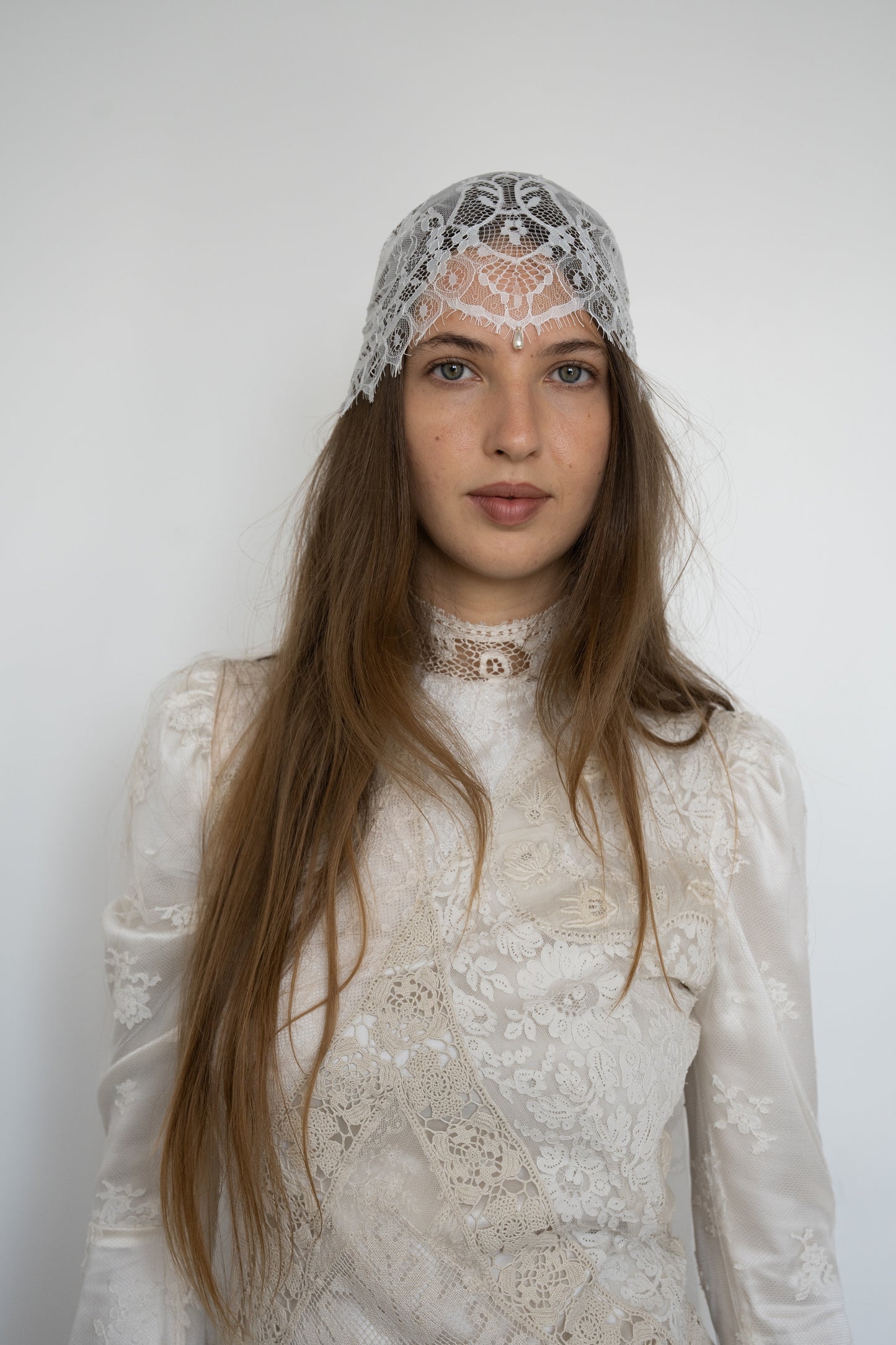 Long lace veil