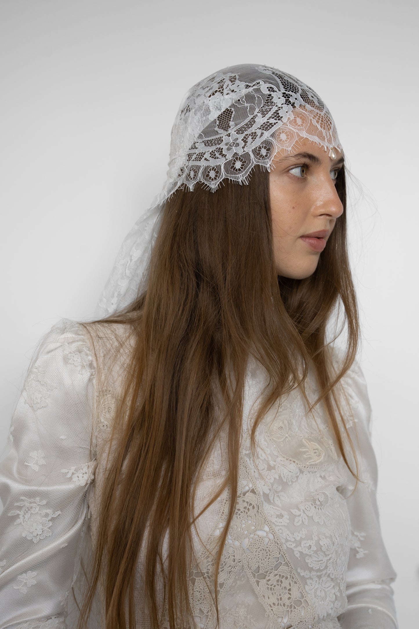 Long lace veil