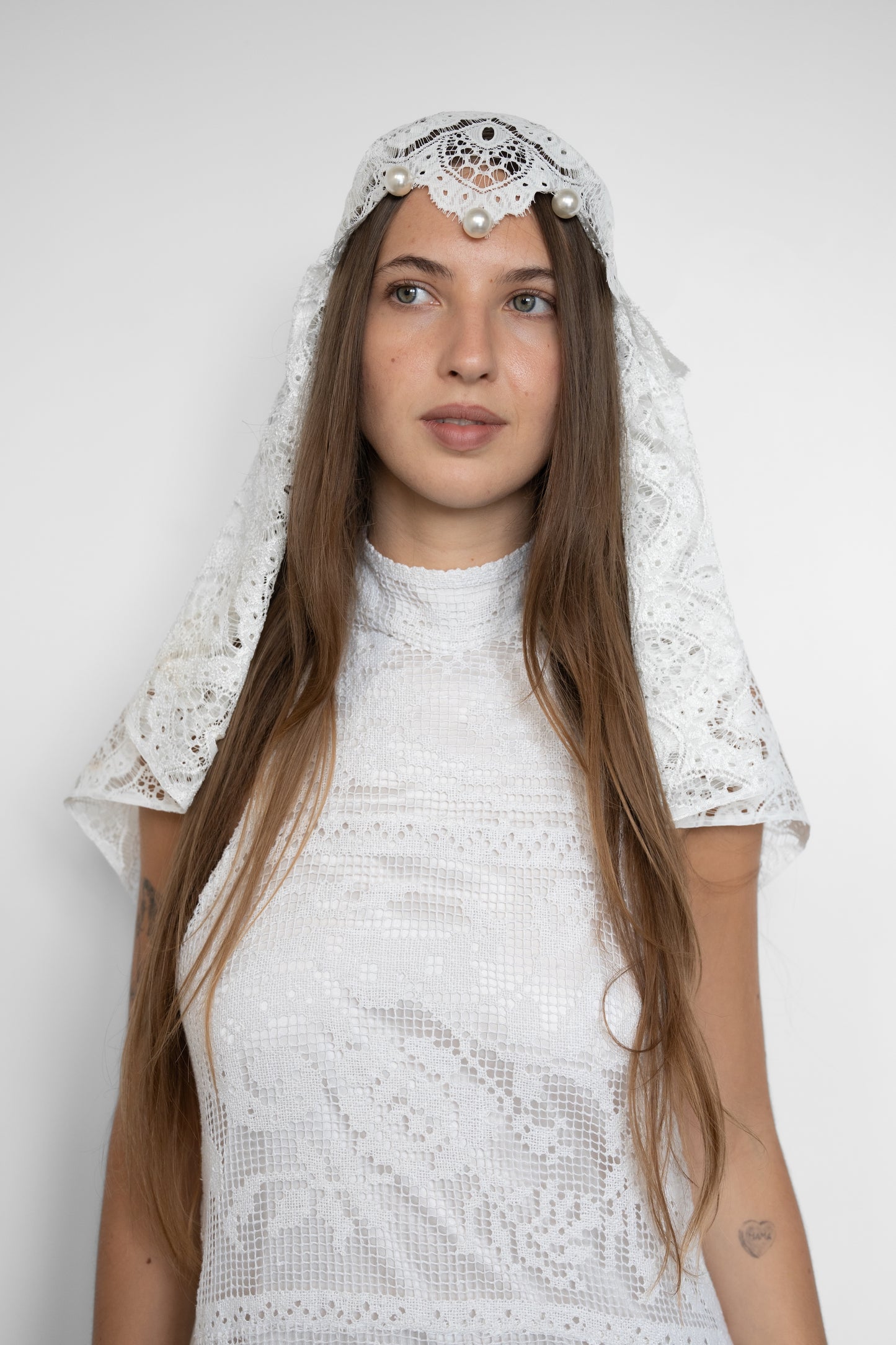 White lace veil