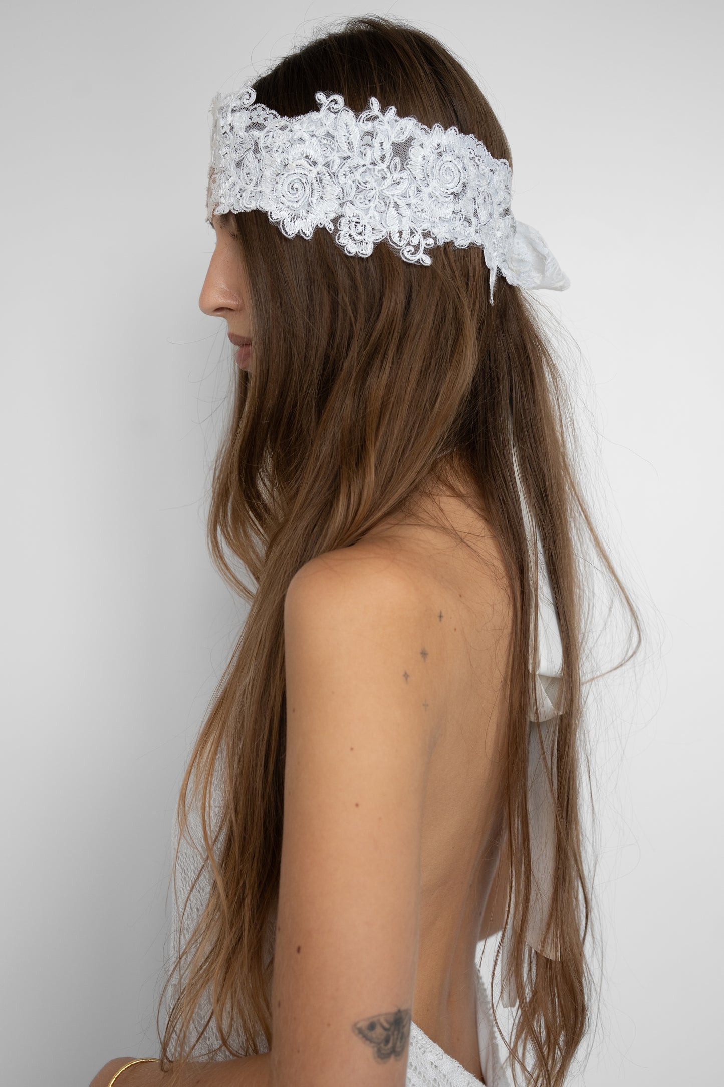 Lace band headpiece