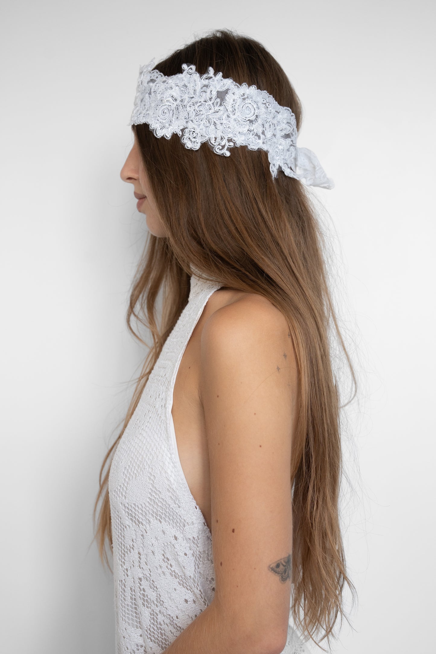 Lace band headpiece